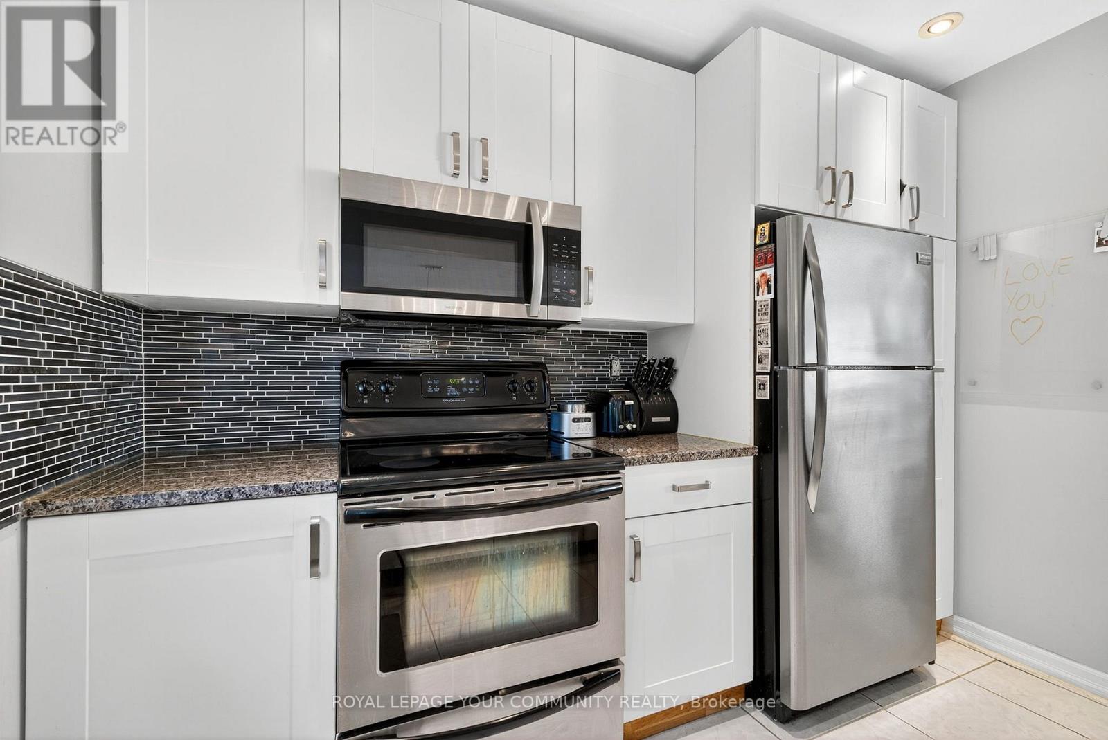 67 Monkswood Crescent, Newmarket, Ontario  L3Y 2J9 - Photo 21 - N12446292