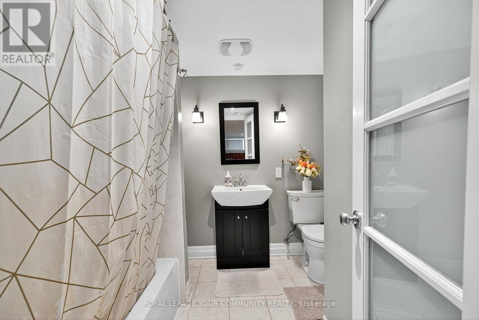 67 Monkswood Crescent, Newmarket, Ontario  L3Y 2J9 - Photo 31 - N12446292