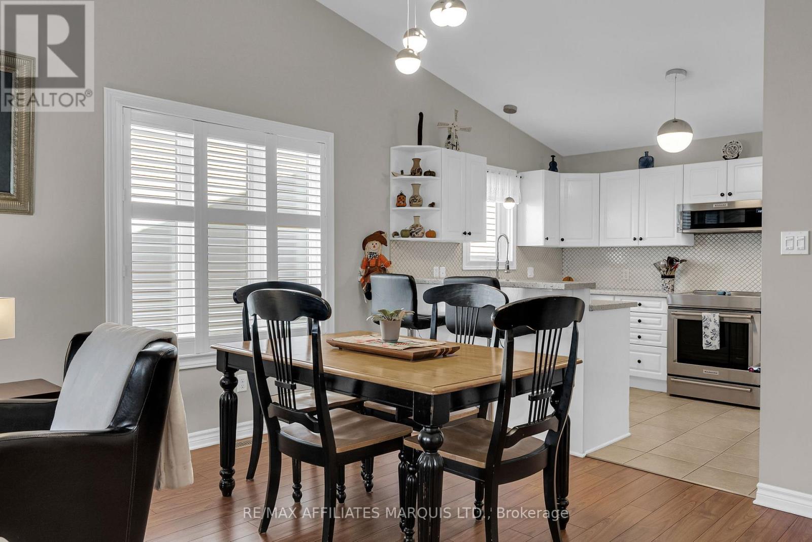 87 Sunset Boulevard, Cornwall, Ontario  K6H 7M3 - Photo 11 - X12469212