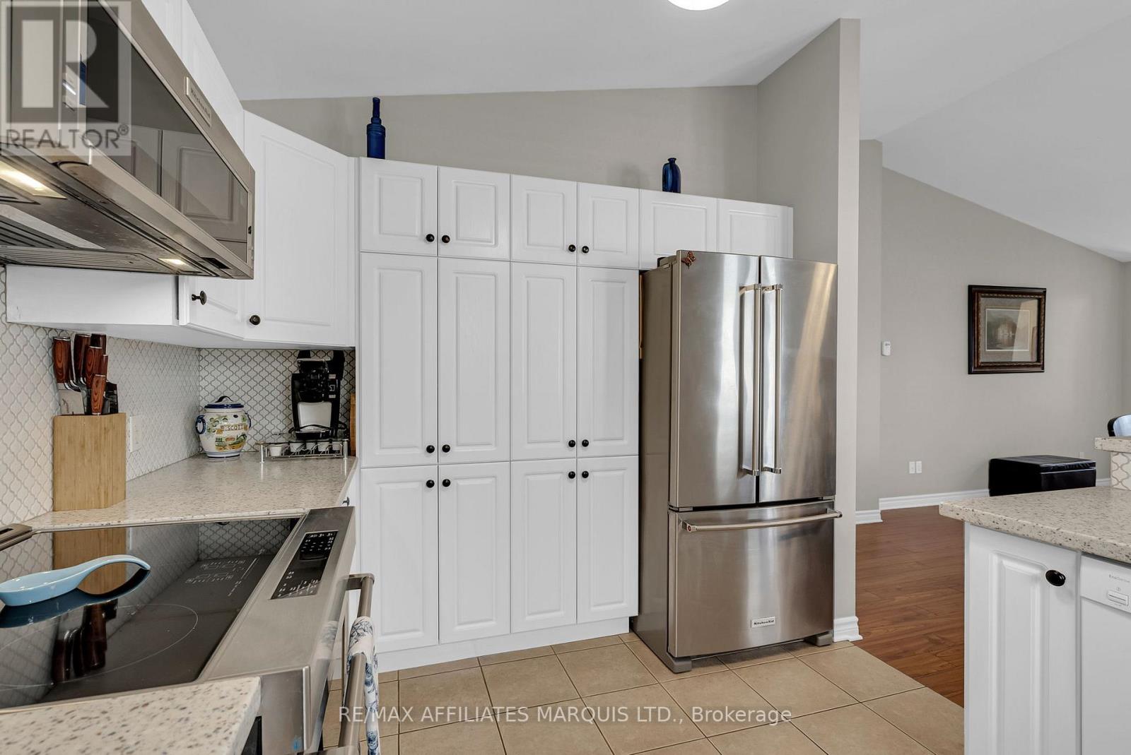 87 Sunset Boulevard, Cornwall, Ontario  K6H 7M3 - Photo 16 - X12469212