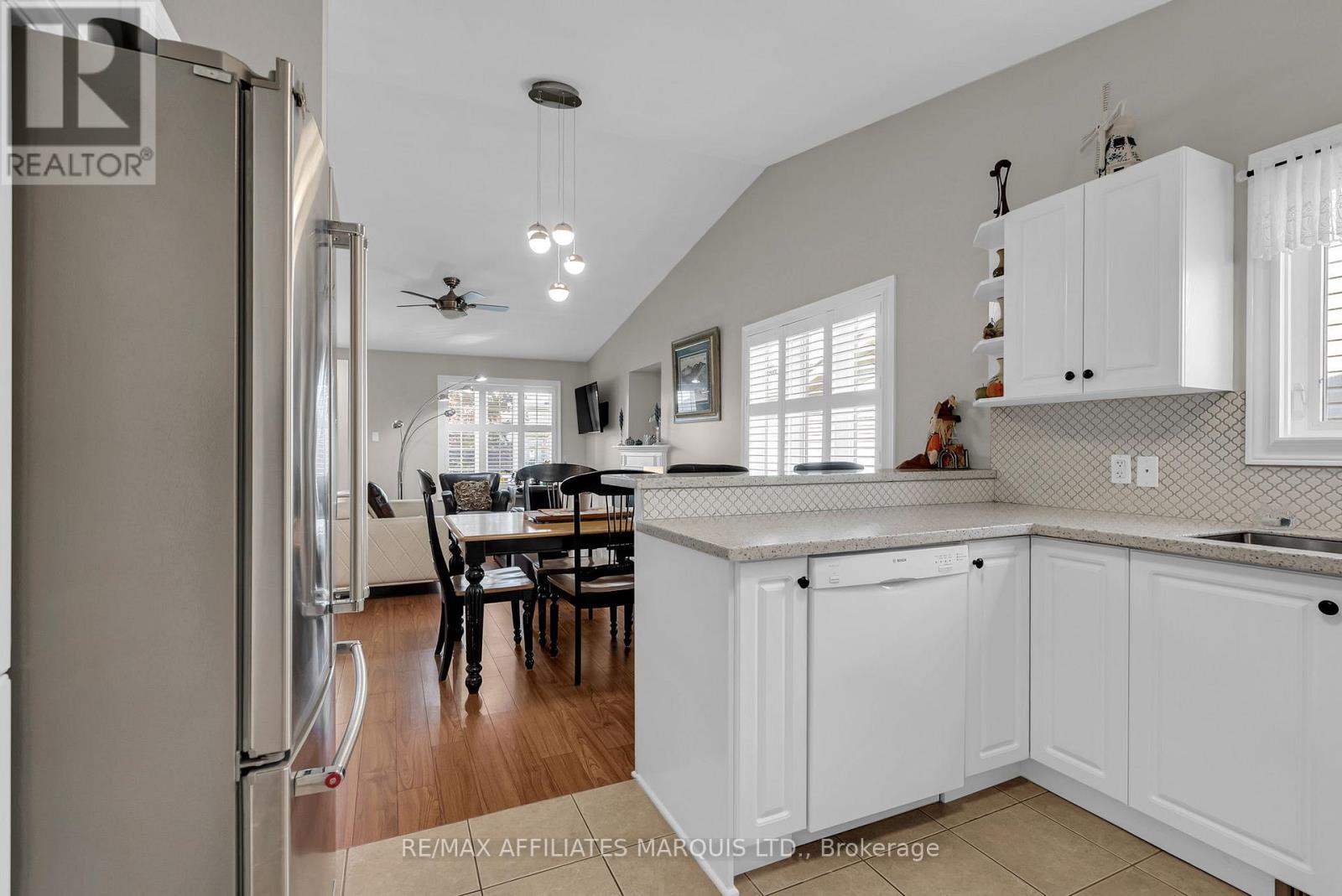 87 Sunset Boulevard, Cornwall, Ontario  K6H 7M3 - Photo 13 - X12469212