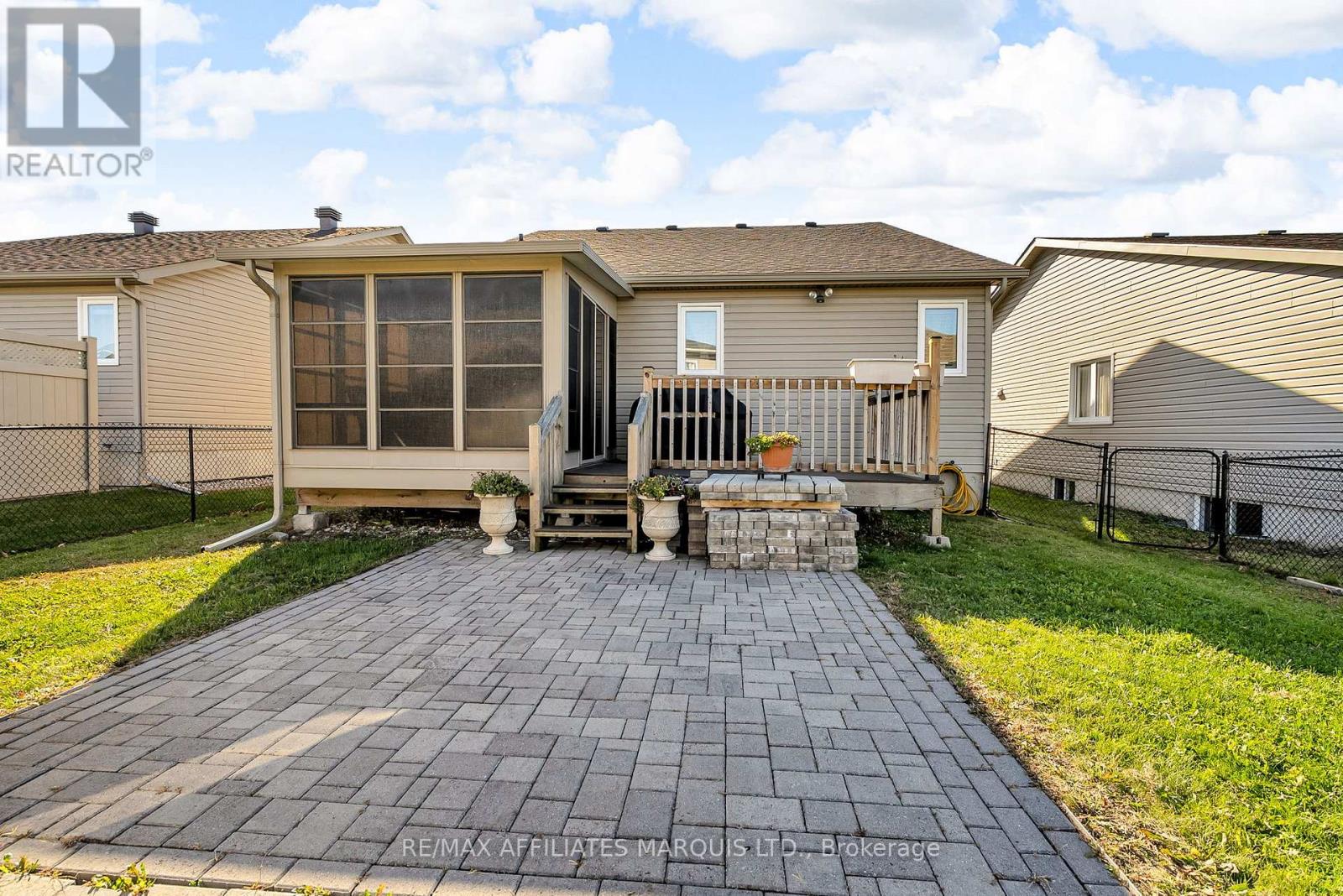 87 Sunset Boulevard, Cornwall, Ontario  K6H 7M3 - Photo 36 - X12469212