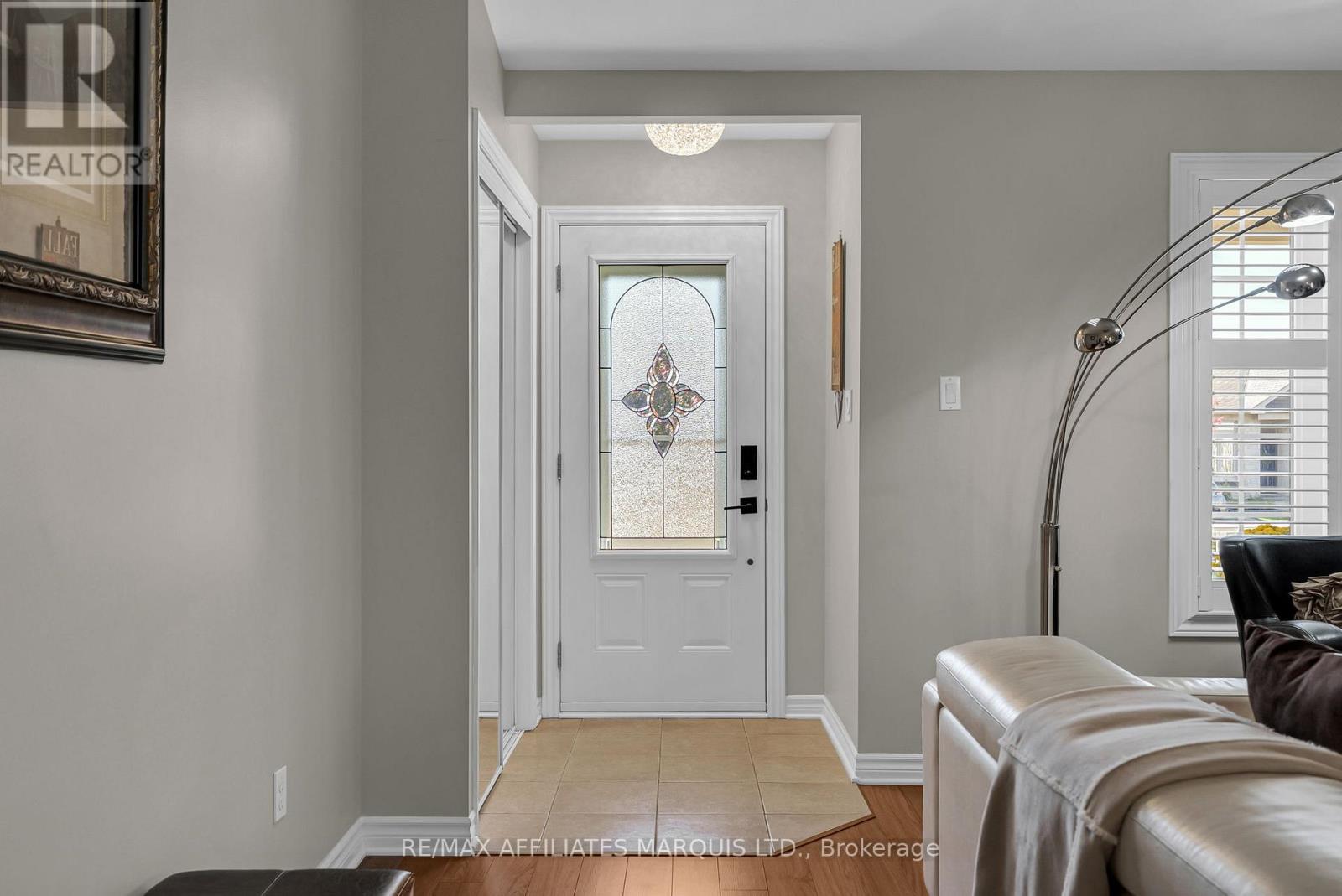 87 Sunset Boulevard, Cornwall, Ontario  K6H 7M3 - Photo 6 - X12469212
