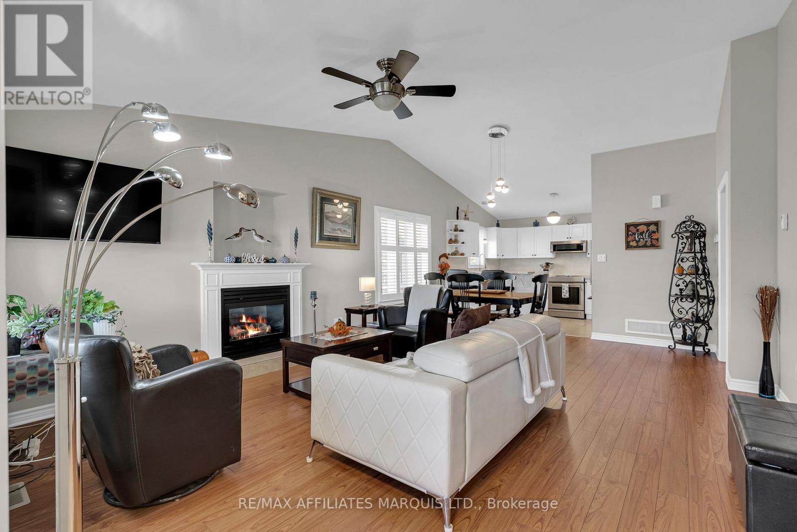 87 Sunset Boulevard, Cornwall, Ontario  K6H 7M3 - Photo 8 - X12469212