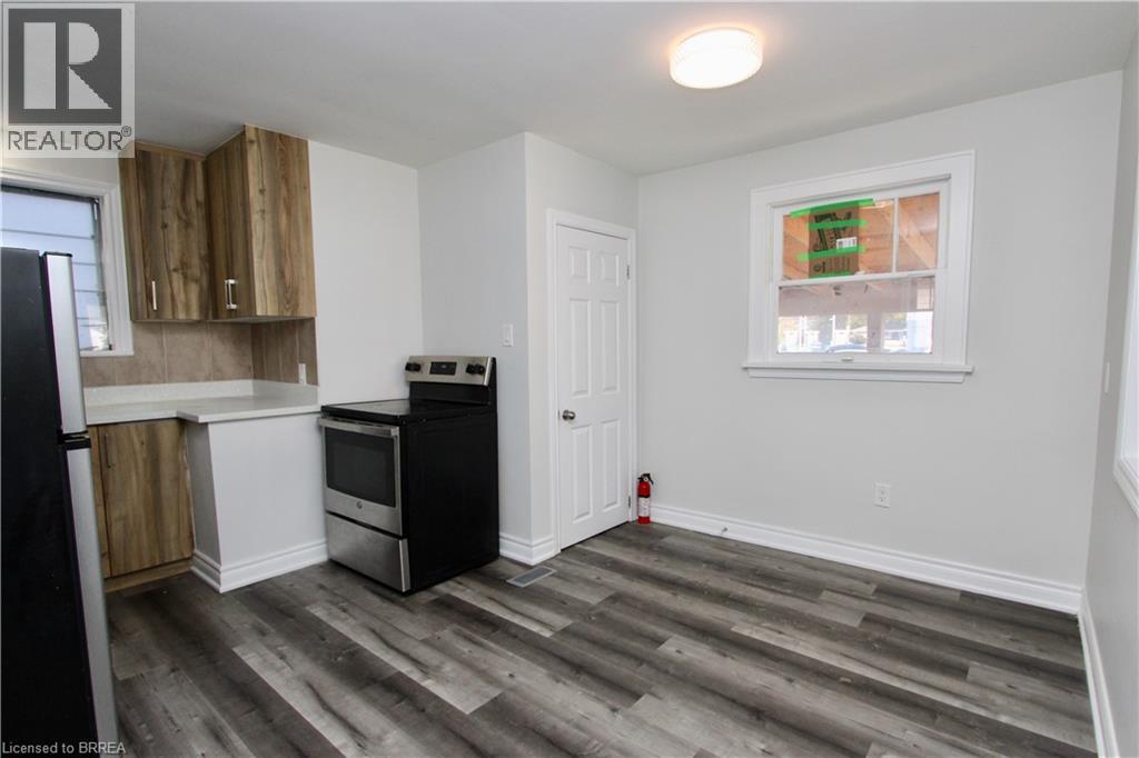 17 Borden Street, Brantford, Ontario  N3R 2G8 - Photo 10 - 40780238