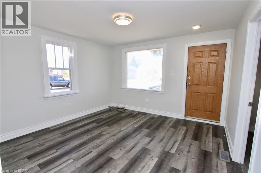 17 Borden Street, Brantford, Ontario  N3R 5J7 - Photo 6 - 40780230