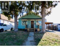 17 BORDEN Street, Brantford, Ontario