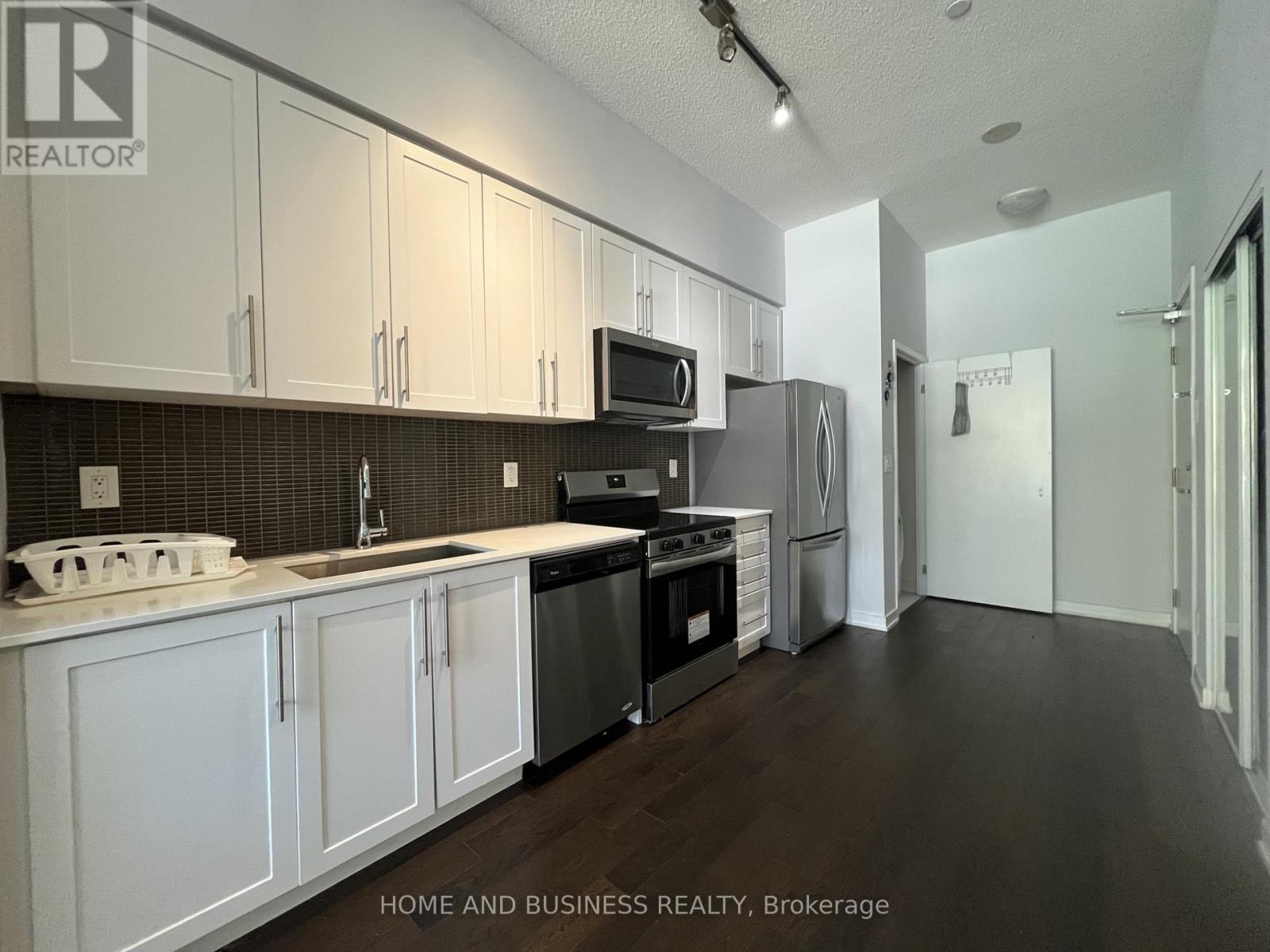 402 - 510 Curran Place, Mississauga, Ontario  L5B 0J8 - Photo 5 - W12469085