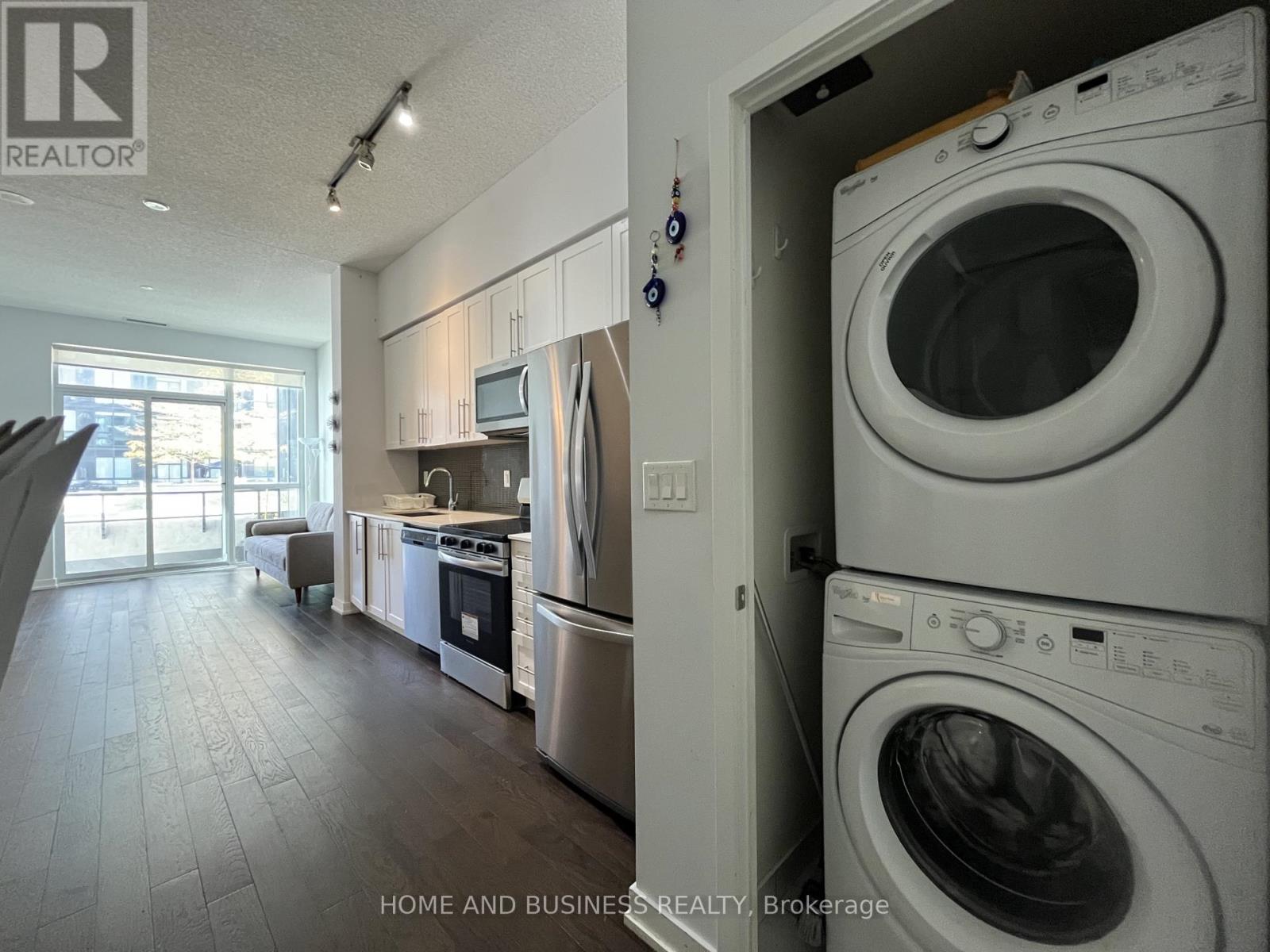 402 - 510 Curran Place, Mississauga, Ontario  L5B 0J8 - Photo 9 - W12469085
