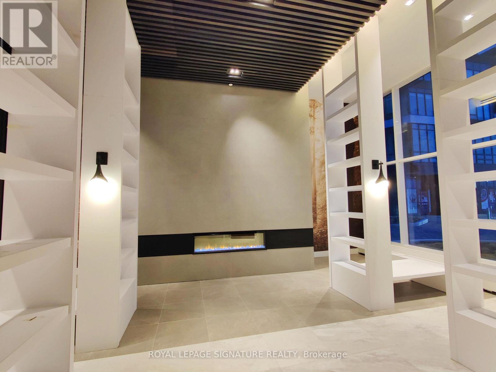 449 - 2485 Taunton Road, Oakville, Ontario  L6H 0G3 - Photo 3 - W12469114