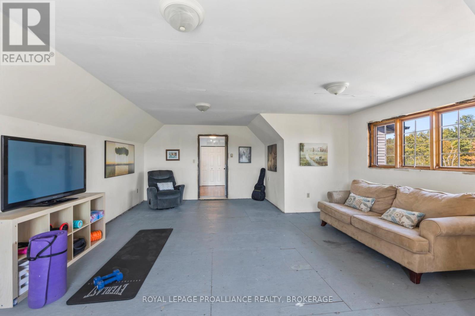 3746 Stage Coach Road, Frontenac, Ontario  K0H 1V0 - Photo 38 - X12469210
