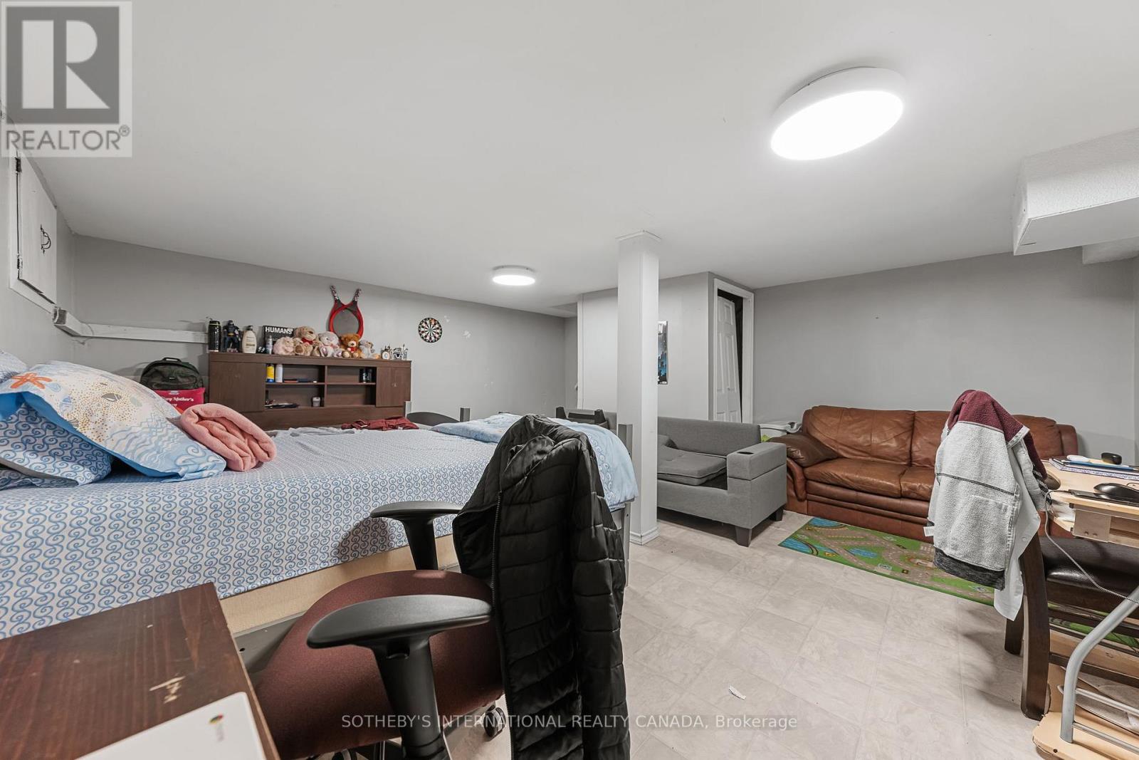 15 Grantham Avenue, Cambridge, Ontario  N1R 4V3 - Photo 28 - X12469082