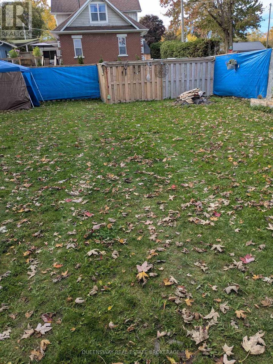 115 Centre Street, Shelburne, Ontario  L0N 1S4 - Photo 3 - X12469097