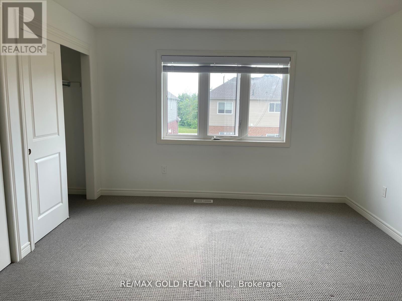 9525 Tallgrass Avenue, Niagara Falls, Ontario  L2G 0Y2 - Photo 7 - X12469119