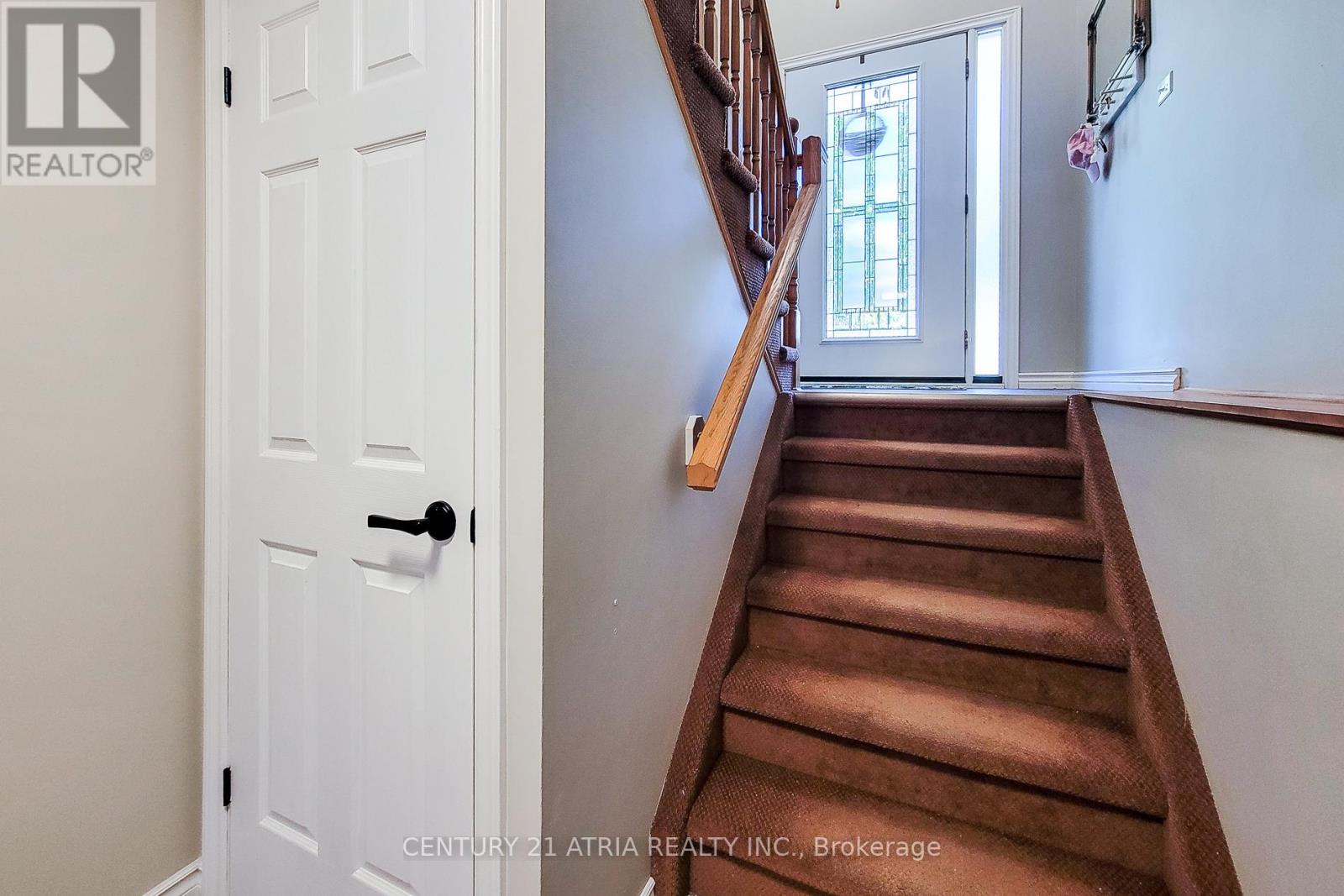 20 Ravine Road, St. Catharines, Ontario  L2P 3A7 - Photo 18 - X12469127