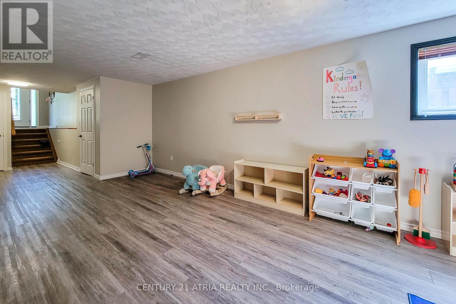 20 Ravine Road, St. Catharines, Ontario  L2P 3A7 - Photo 22 - X12469127