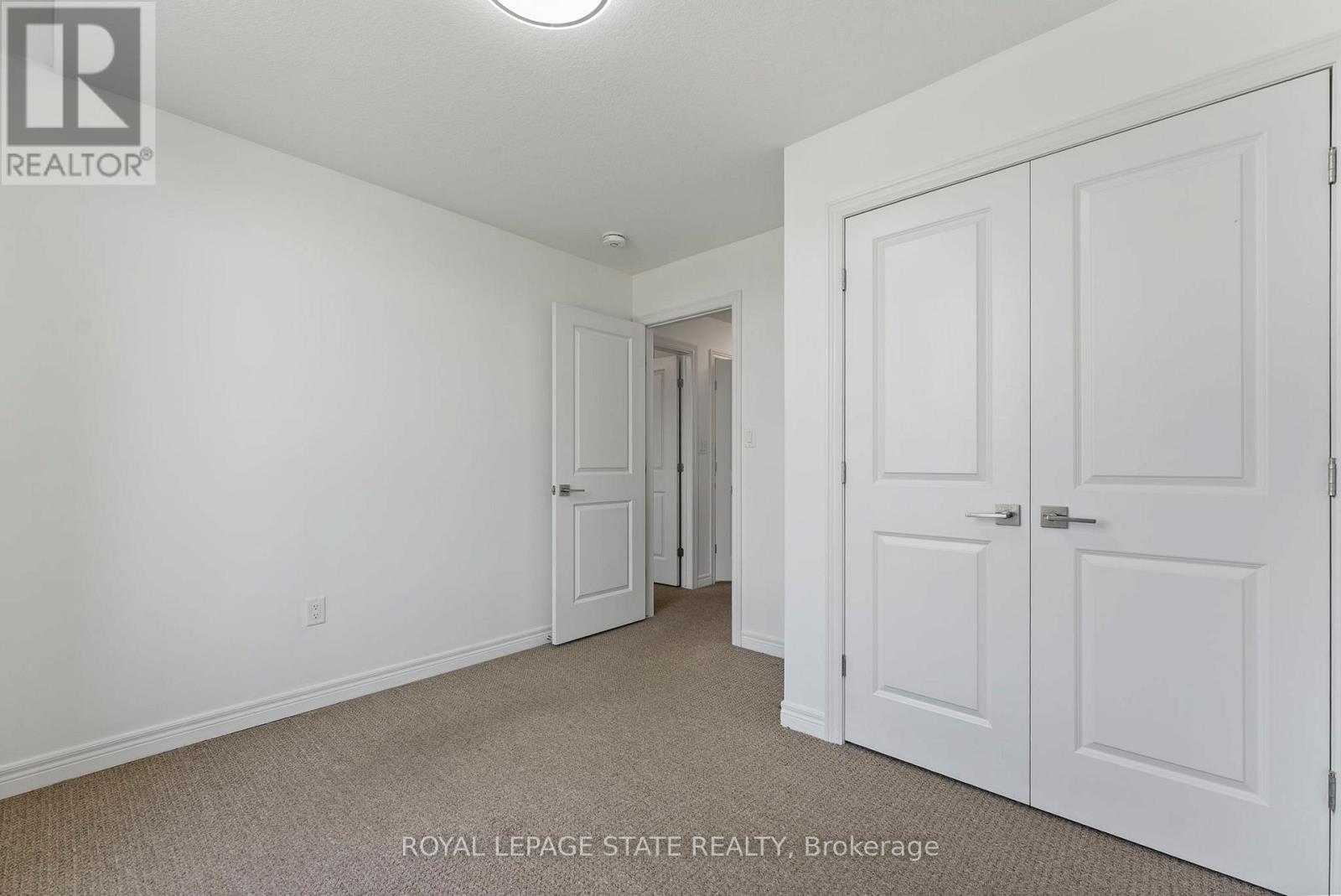 68 Dodman Crescent, Hamilton, Ontario  L9G 0G6 - Photo 24 - X12469129
