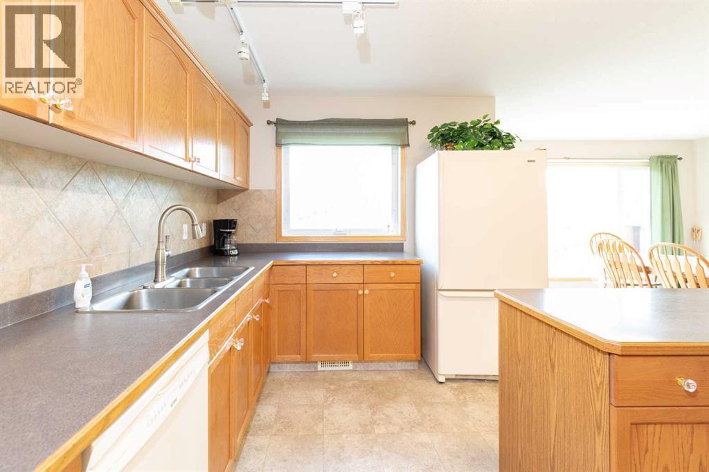 29407 Township Rd 3-0, Twin Butte, Alberta  T0K 1W0 - Photo 18 - A2262168