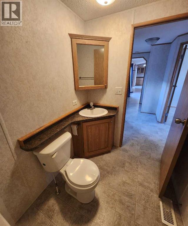 414 10 Street, Fox Creek, Alberta  T0H 1P0 - Photo 39 - A2238259