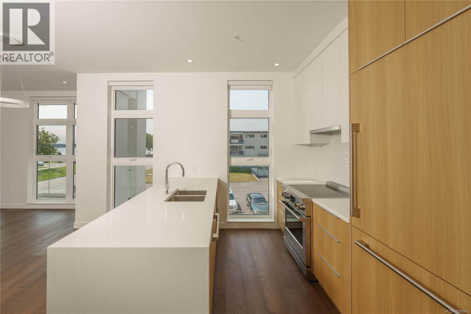 204 9570 Fifth St, Sidney, British Columbia  V8L 2W5 - Photo 8 - 1004901