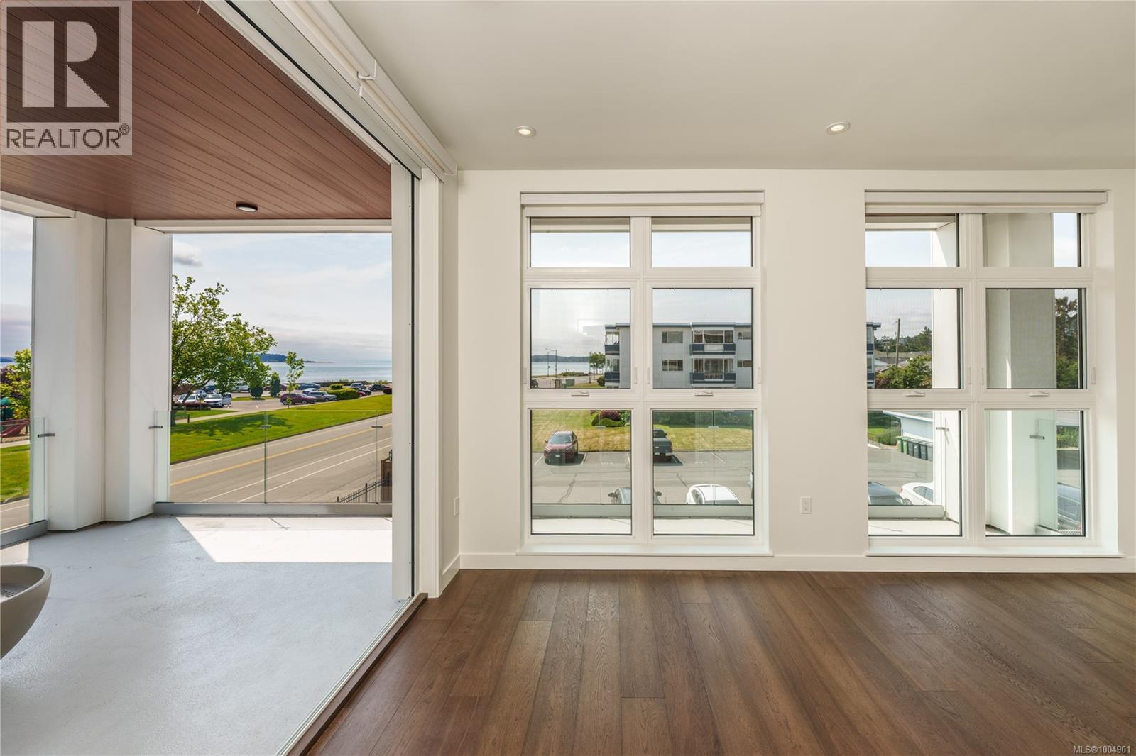 204 9570 Fifth St, Sidney, British Columbia  V8L 2W5 - Photo 10 - 1004901