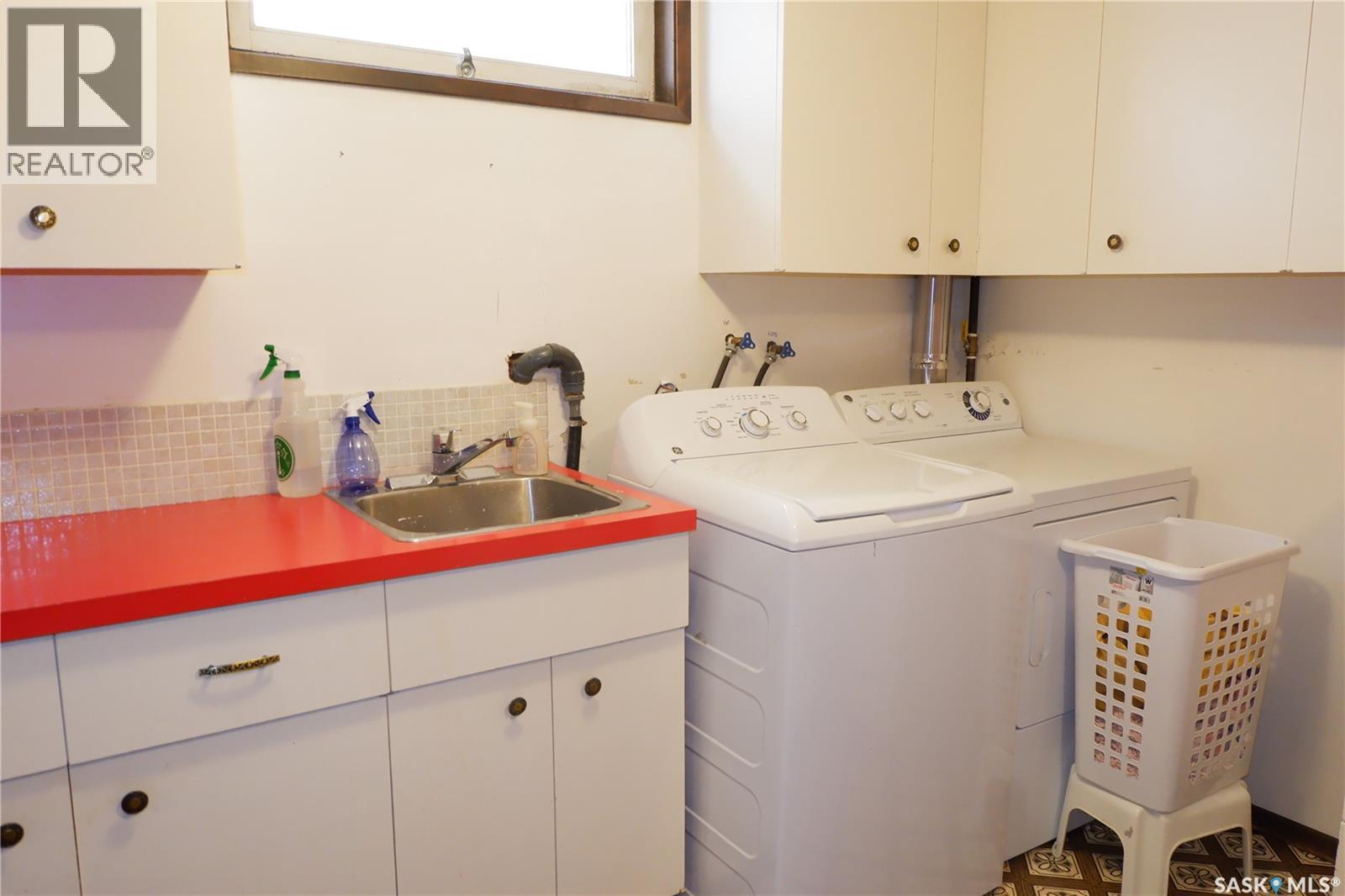 107 Empire Place, Assiniboia, Saskatchewan  S0H 0B0 - Photo 30 - SK021151