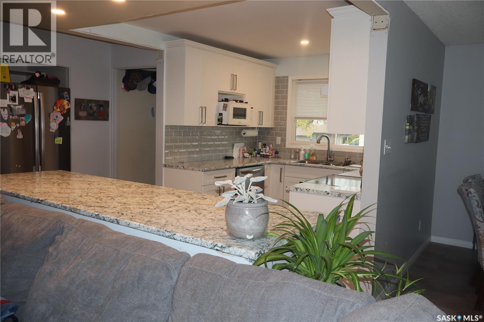107 Empire Place, Assiniboia, Saskatchewan  S0H 0B0 - Photo 9 - SK021151