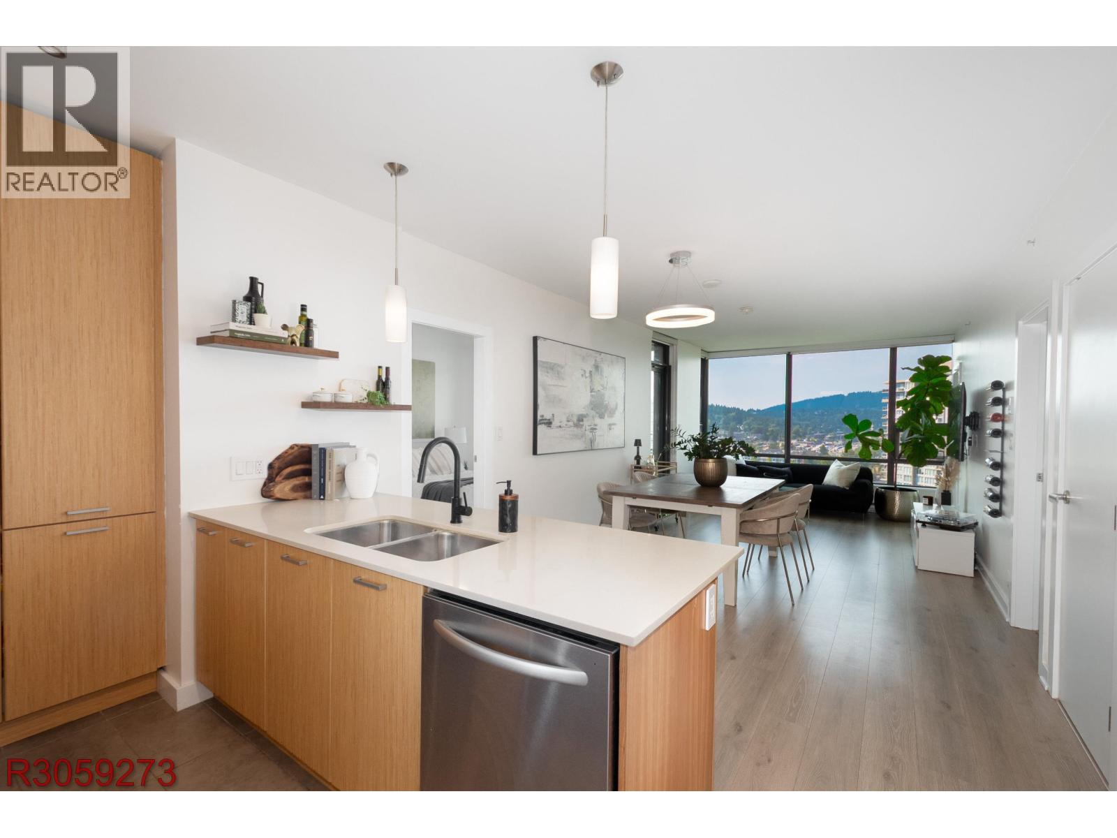 1902 301 Capilano Road, Port Moody, British Columbia  V3H 0G6 - Photo 2 - R3059273