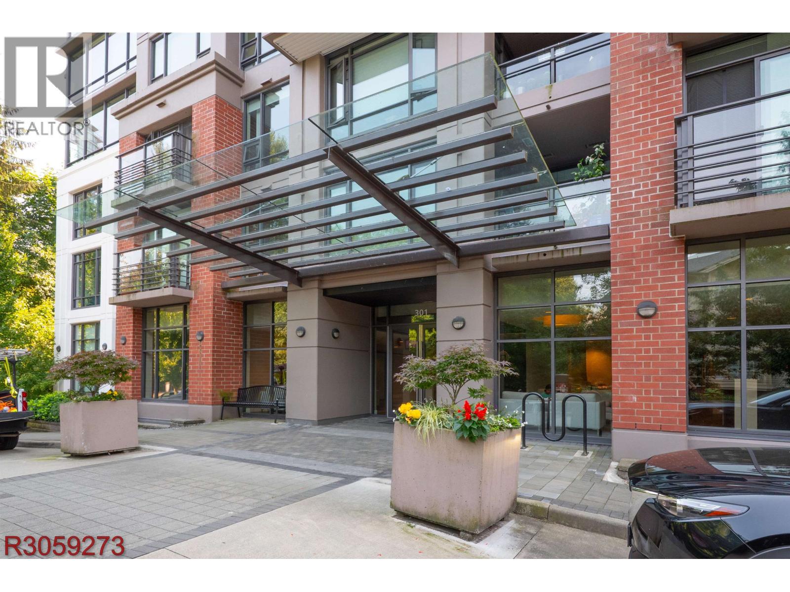 1902 301 Capilano Road, Port Moody, British Columbia  V3H 0G6 - Photo 1 - R3059273