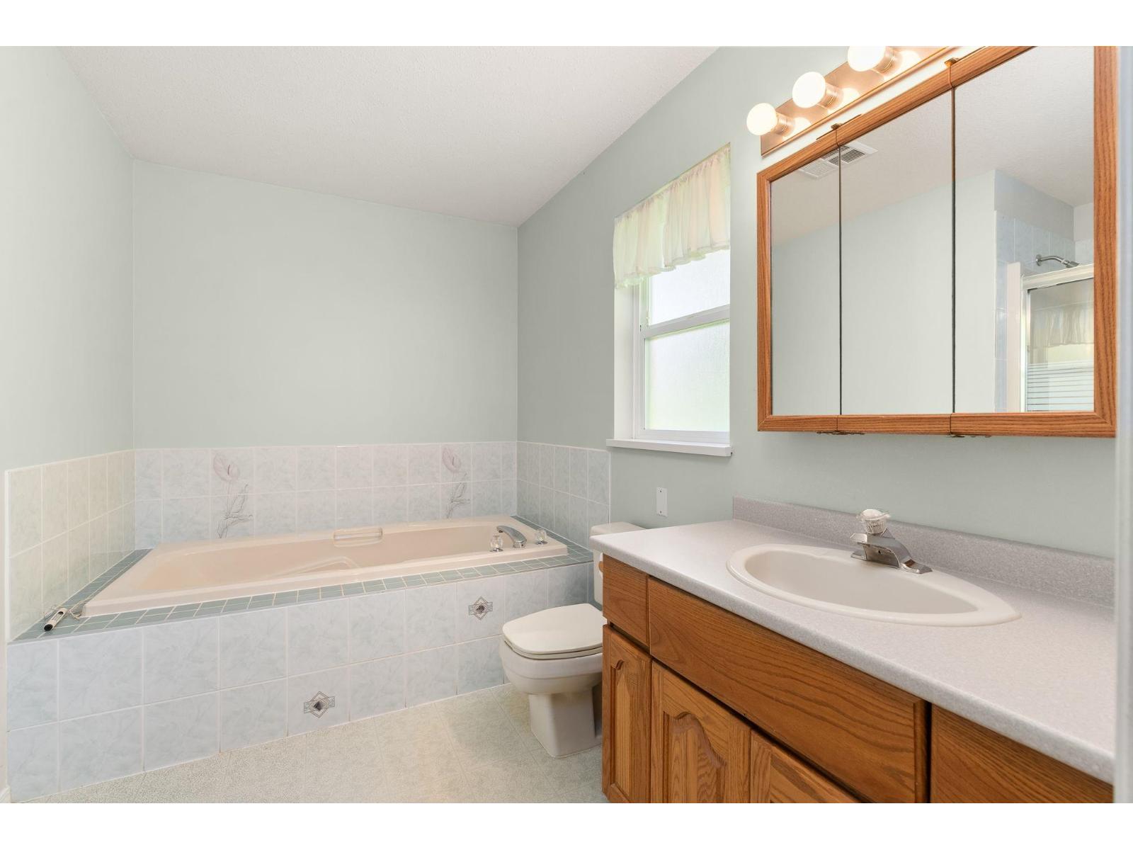 3333 Firhill Drive, Abbotsford, British Columbia  V2T 5L4 - Photo 19 - R3059507