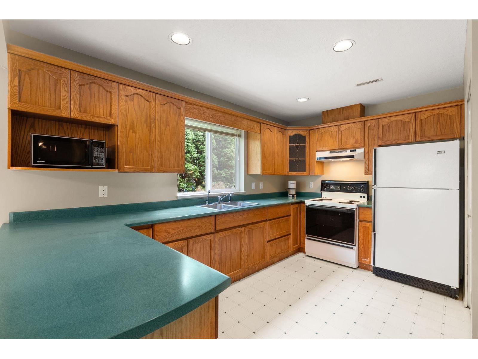 3333 Firhill Drive, Abbotsford, British Columbia  V2T 5L4 - Photo 26 - R3059507