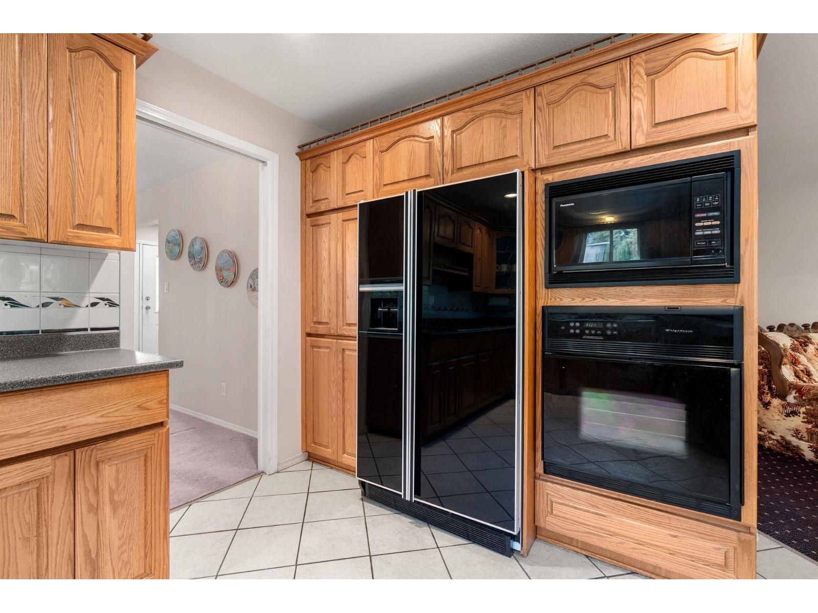 3333 Firhill Drive, Abbotsford, British Columbia  V2T 5L4 - Photo 11 - R3059507