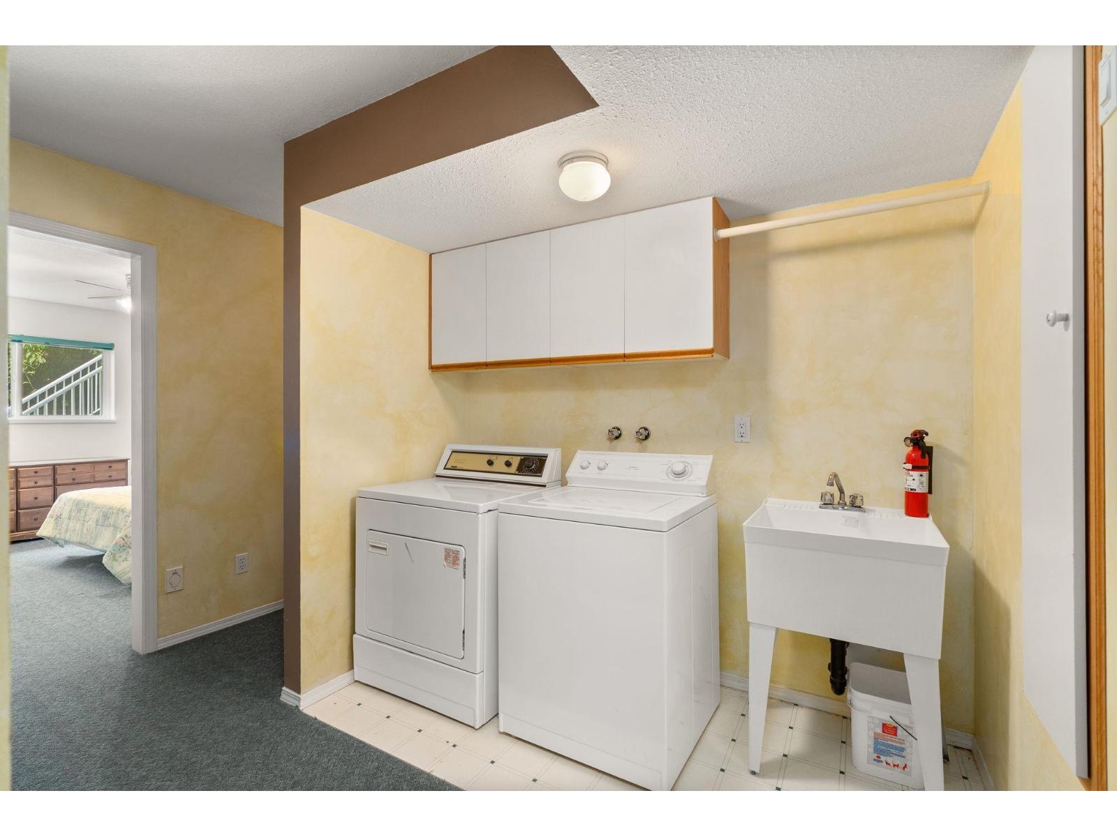 3333 Firhill Drive, Abbotsford, British Columbia  V2T 5L4 - Photo 31 - R3059507