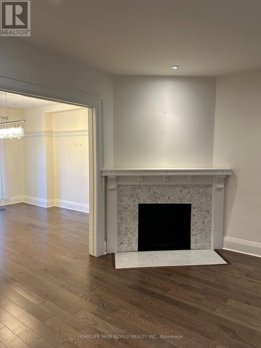 1621 Mount Pleasant Road, Toronto, Ontario  M4N 2V5 - Photo 3 - C12469151