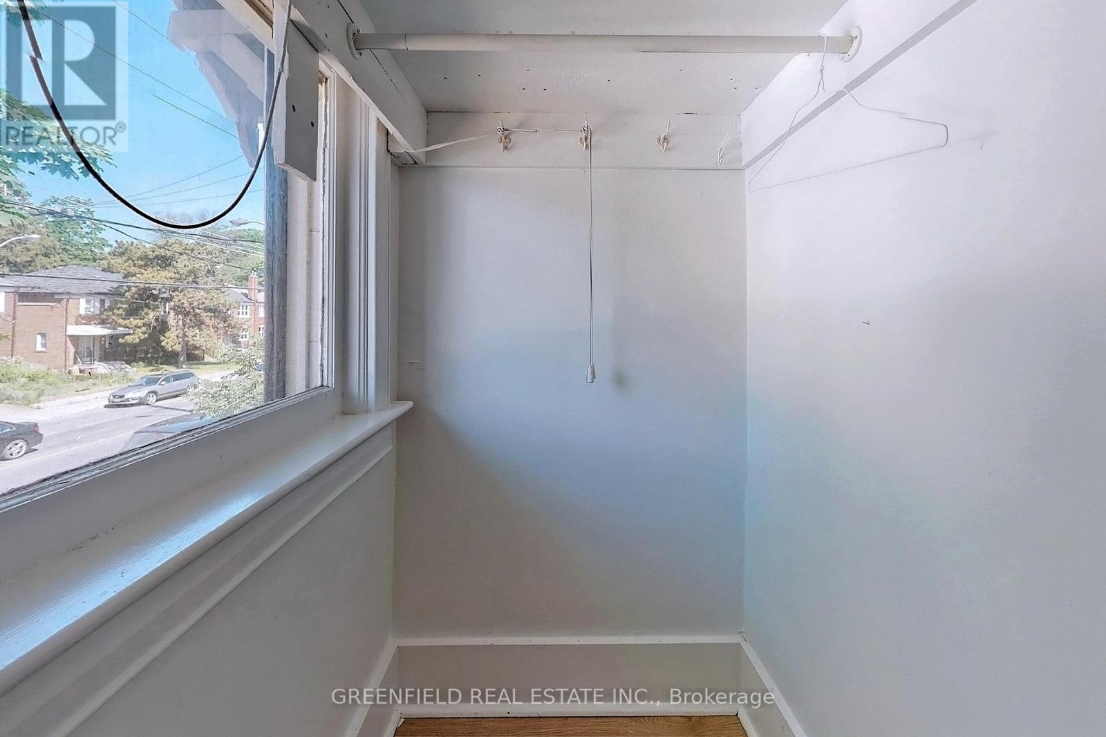 Upper - 1747 Bayview Avenue, Toronto, Ontario  M4G 3C5 - Photo 12 - C12469186