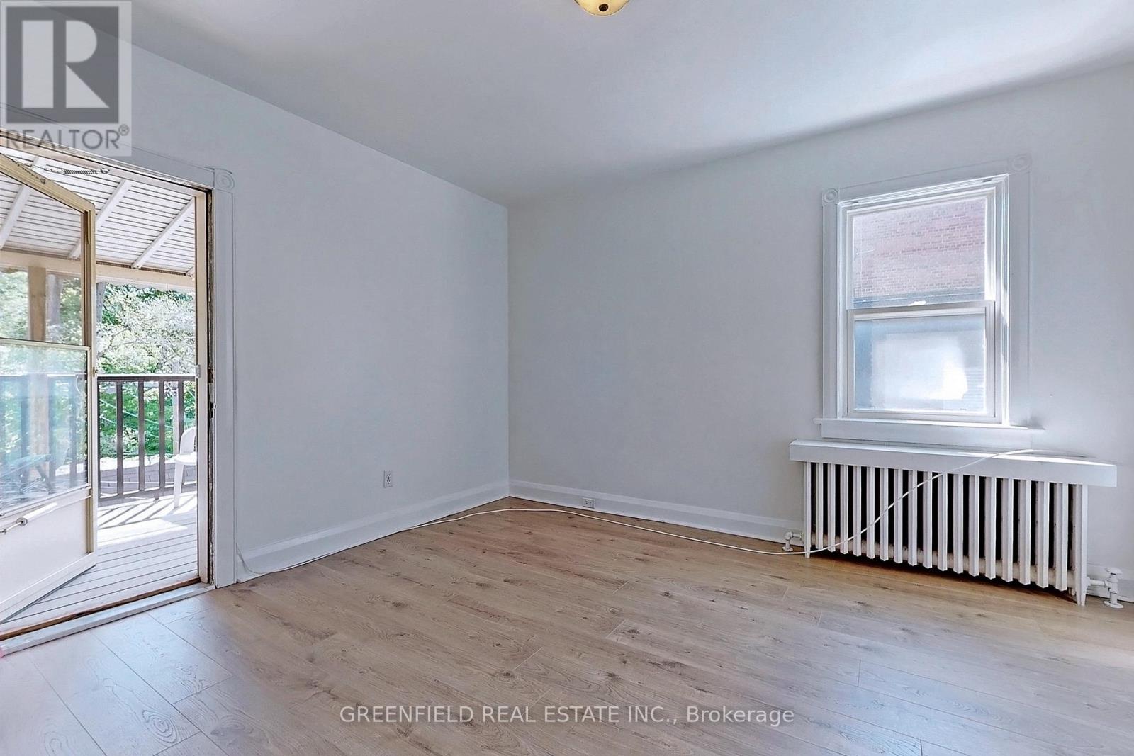 Upper - 1747 Bayview Avenue, Toronto, Ontario  M4G 3C5 - Photo 16 - C12469186