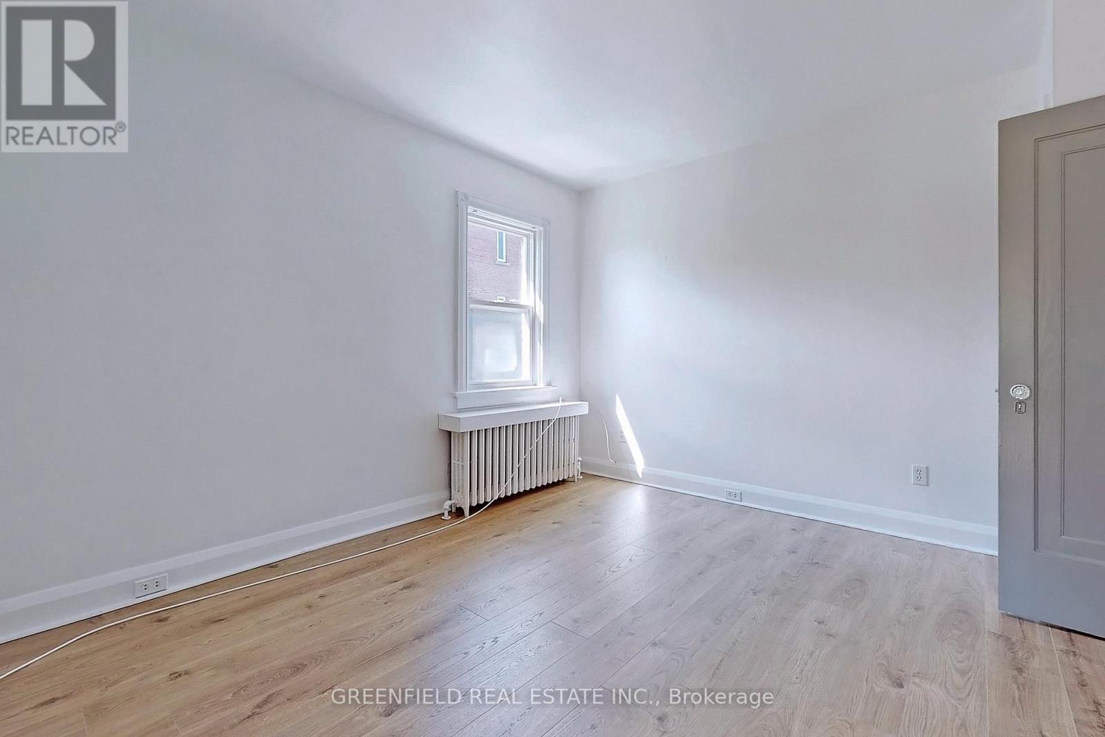 Upper - 1747 Bayview Avenue, Toronto, Ontario  M4G 3C5 - Photo 17 - C12469186