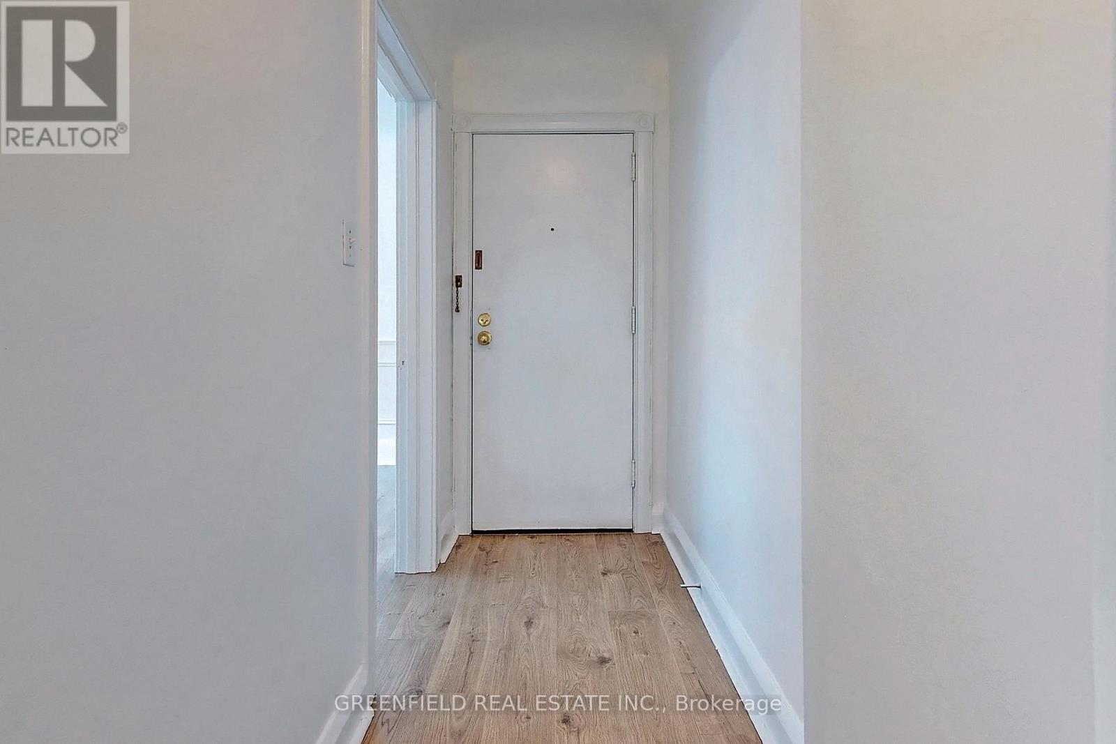 Upper - 1747 Bayview Avenue, Toronto, Ontario  M4G 3C5 - Photo 22 - C12469186