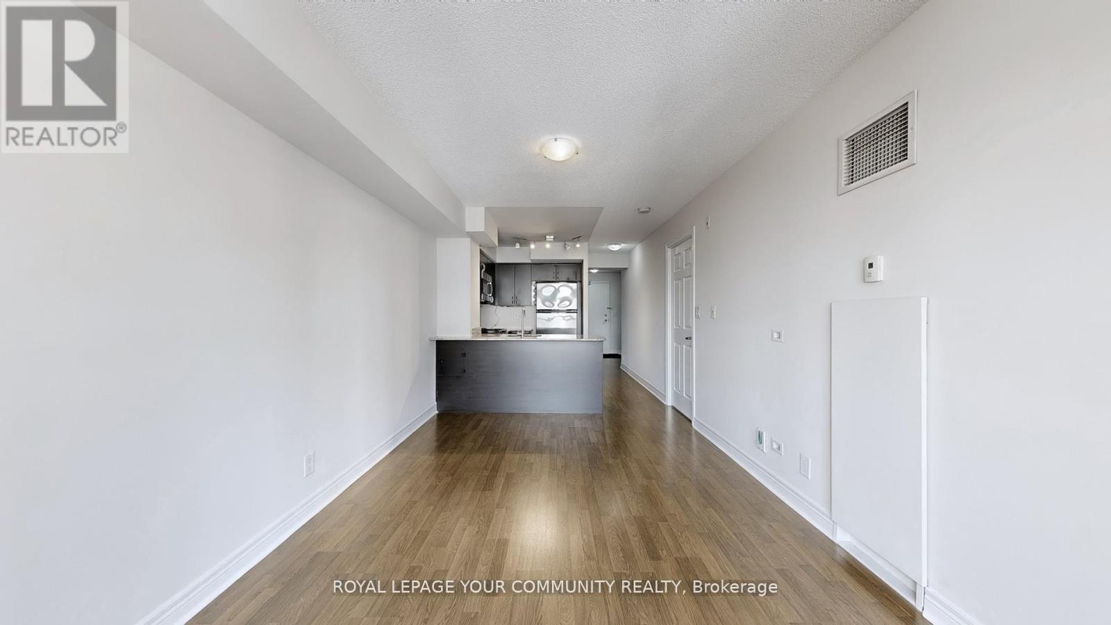 610 - 225 Wellesley Street, Toronto, Ontario  M4X 1X8 - Photo 12 - C12469217