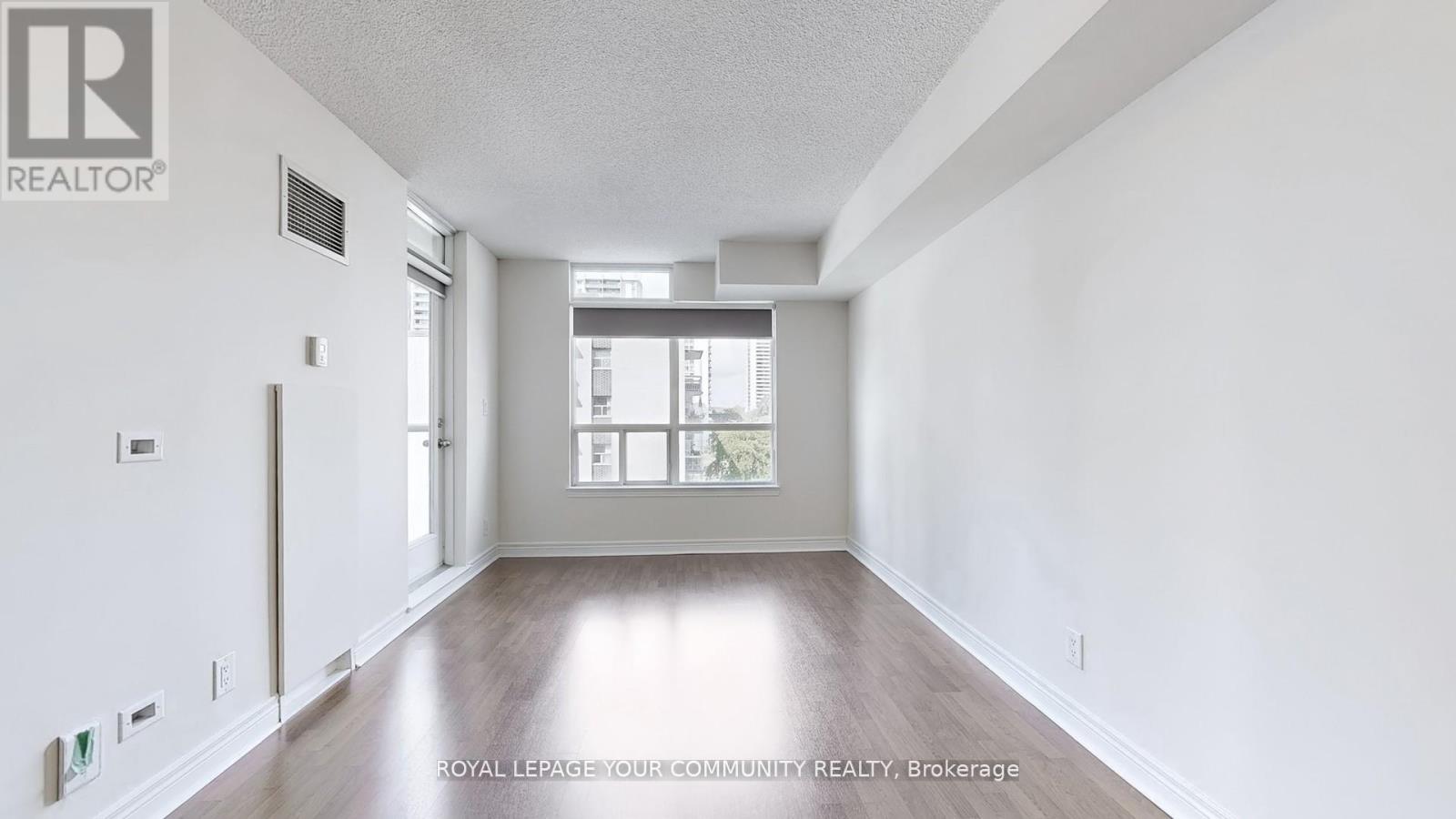 610 - 225 Wellesley Street, Toronto, Ontario  M4X 1X8 - Photo 9 - C12469217