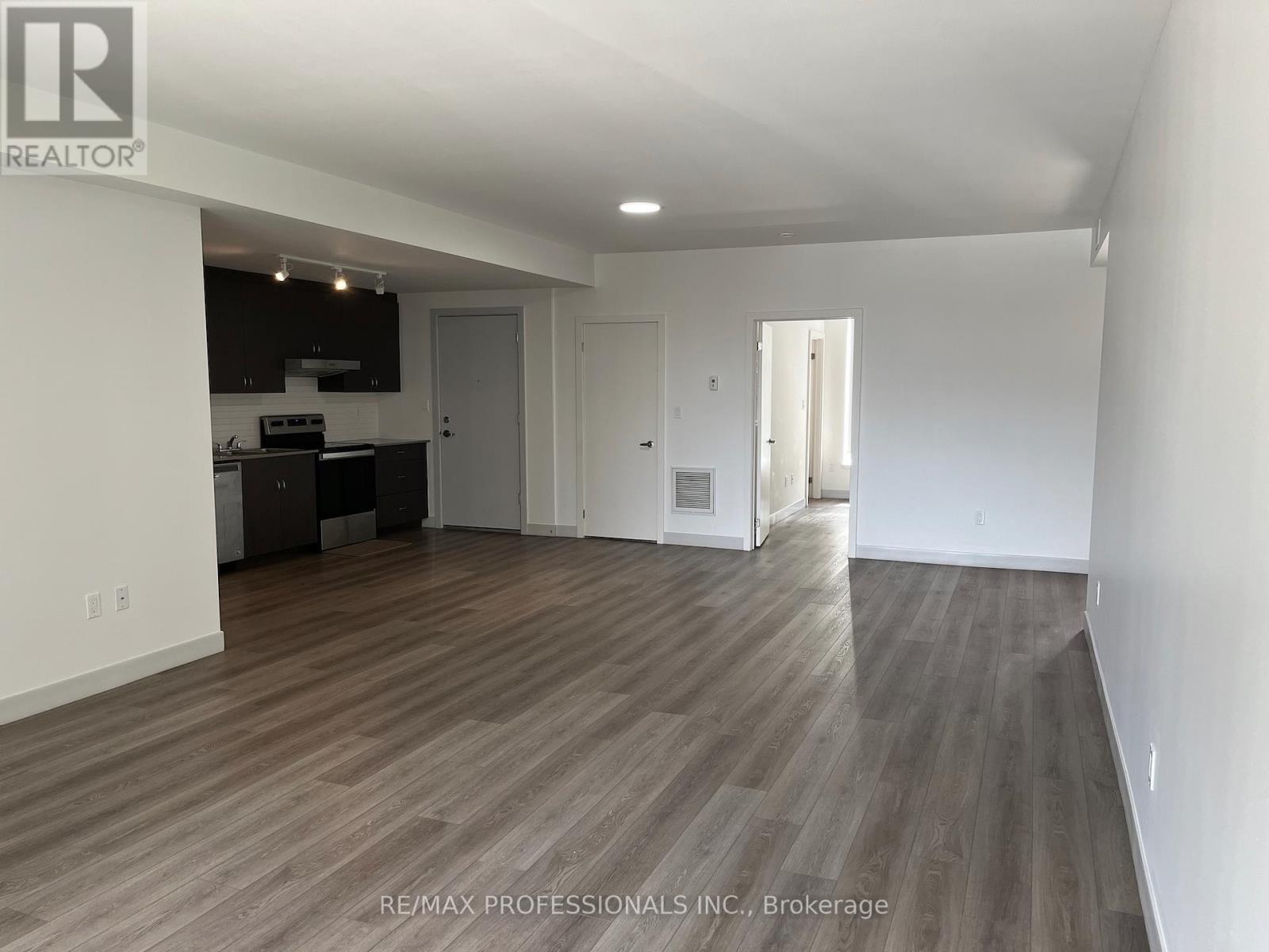 201 - 37 Antrim Crescent, Toronto, Ontario  M1P 0E8 - Photo 12 - E12469190