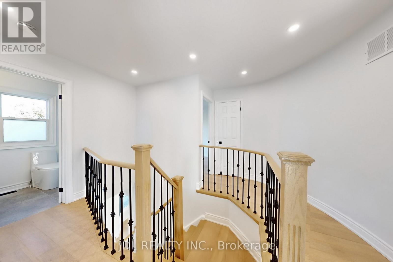 1093 Glenanna Road, Pickering, Ontario  L1V 5B5 - Photo 19 - E12469213