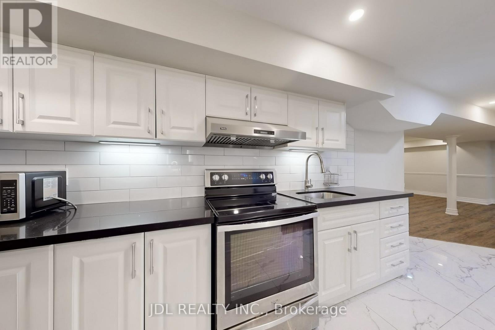 1093 Glenanna Road, Pickering, Ontario  L1V 5B5 - Photo 35 - E12469213
