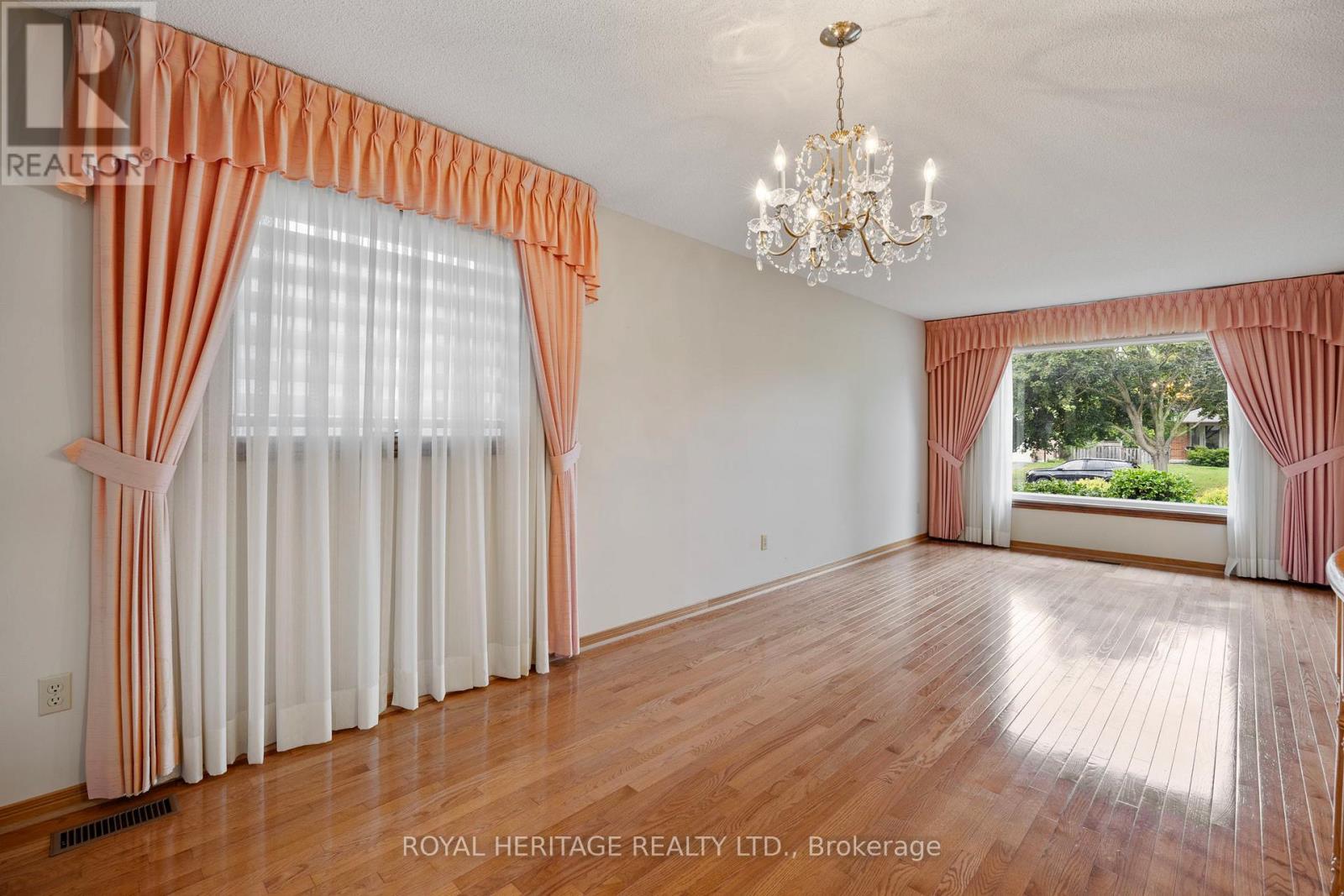 81 Ewen Drive, Uxbridge, Ontario  L9P 1L7 - Photo 10 - N12466319