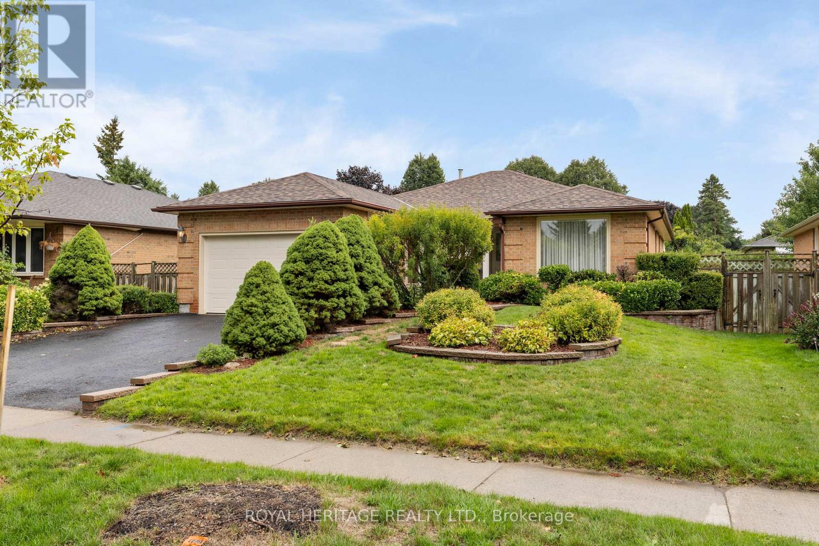 81 Ewen Drive, Uxbridge, Ontario  L9P 1L7 - Photo 3 - N12466319