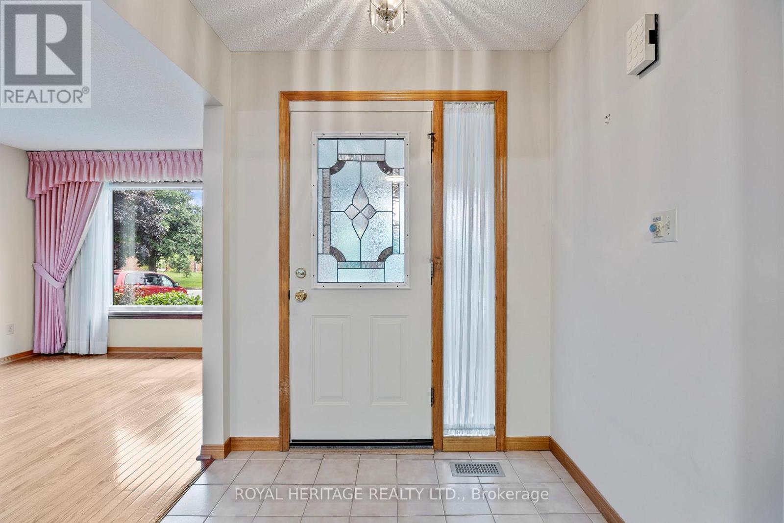 81 Ewen Drive, Uxbridge, Ontario  L9P 1L7 - Photo 5 - N12466319