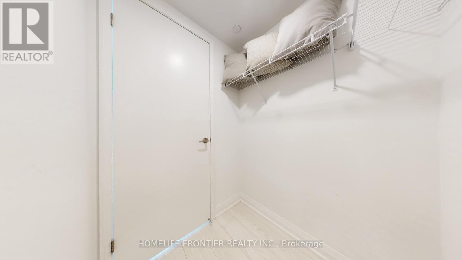 741 - 26 Gibbs Road, Toronto, Ontario  M9B 6L6 - Photo 14 - W12363384