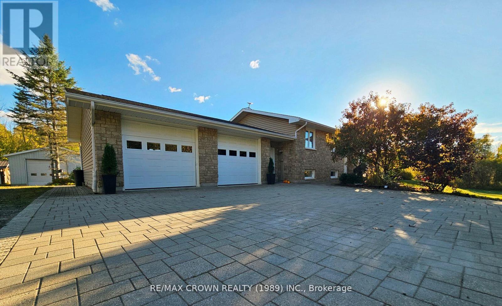 887 RIVER ROAD, Chisholm, Ontario