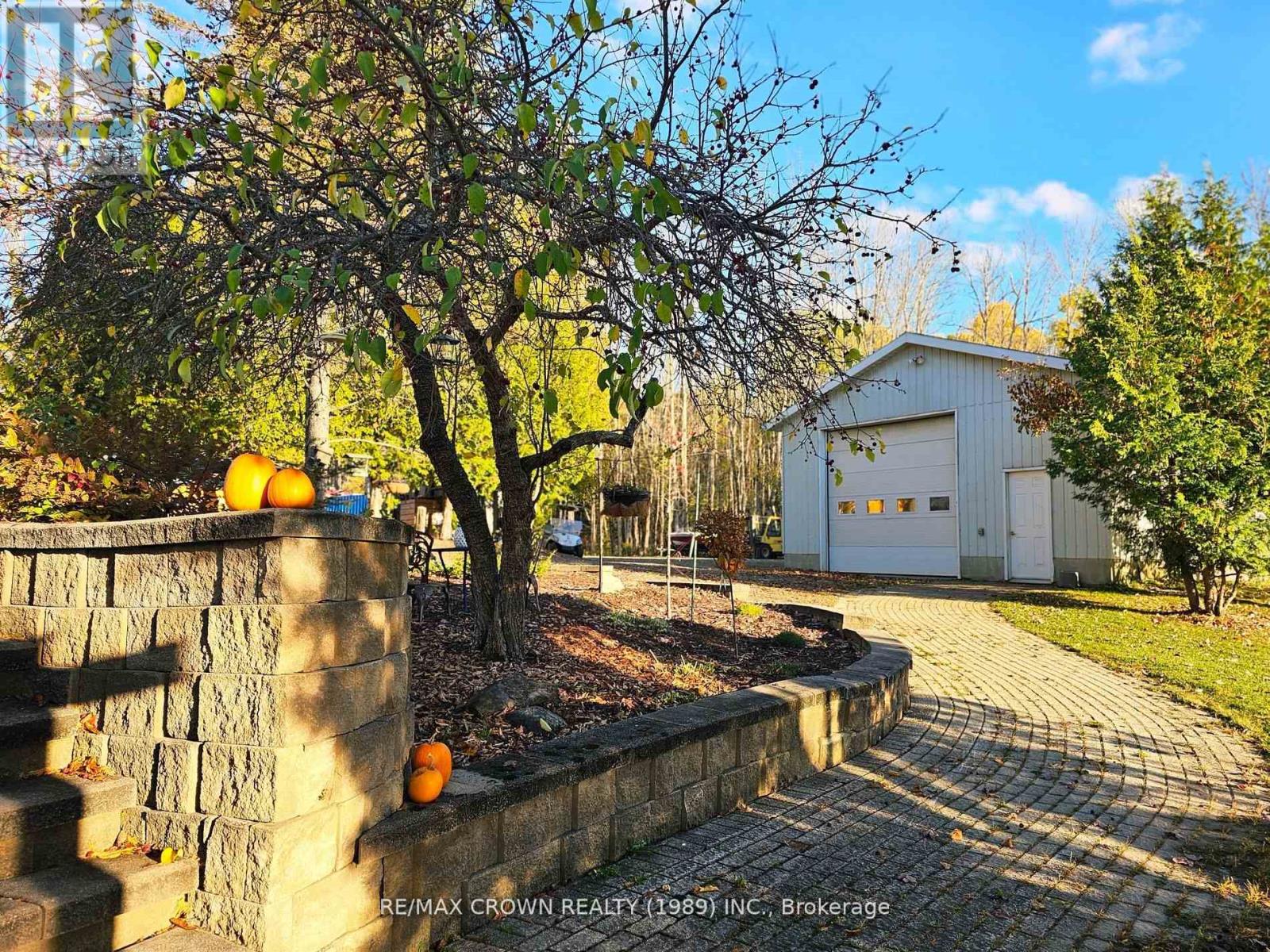 887 River Road, Chisholm, Ontario  P0H 1B0 - Photo 39 - X12469266