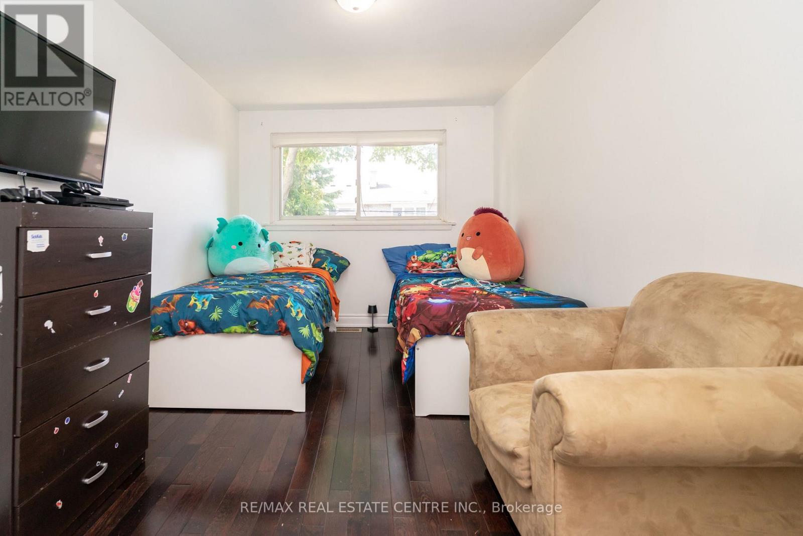 105 Aloma Crescent, Brampton, Ontario  L6T 2N8 - Photo 17 - W12465845